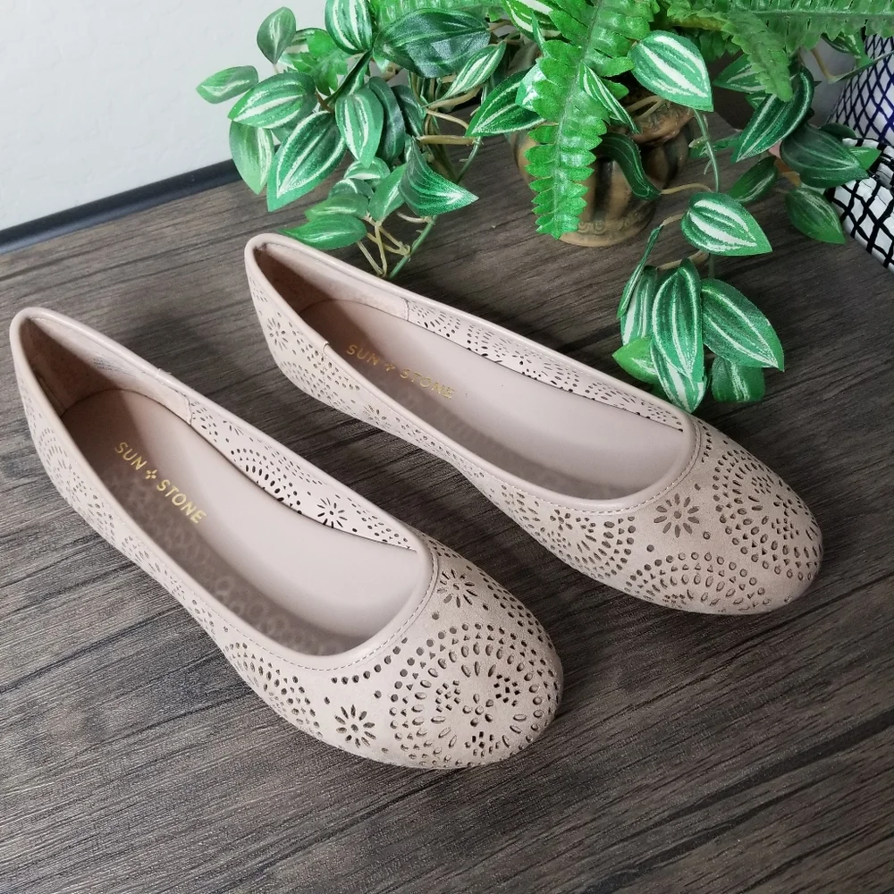 Sun+Stone Sophia ballet flats blush beige slip on cutouts sz 8.5m nib